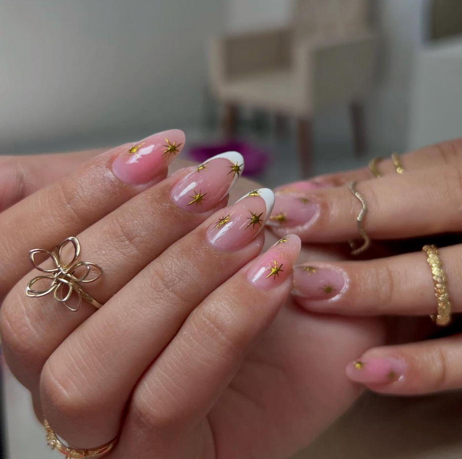 Trabalho em unhas - Layza Oliveira